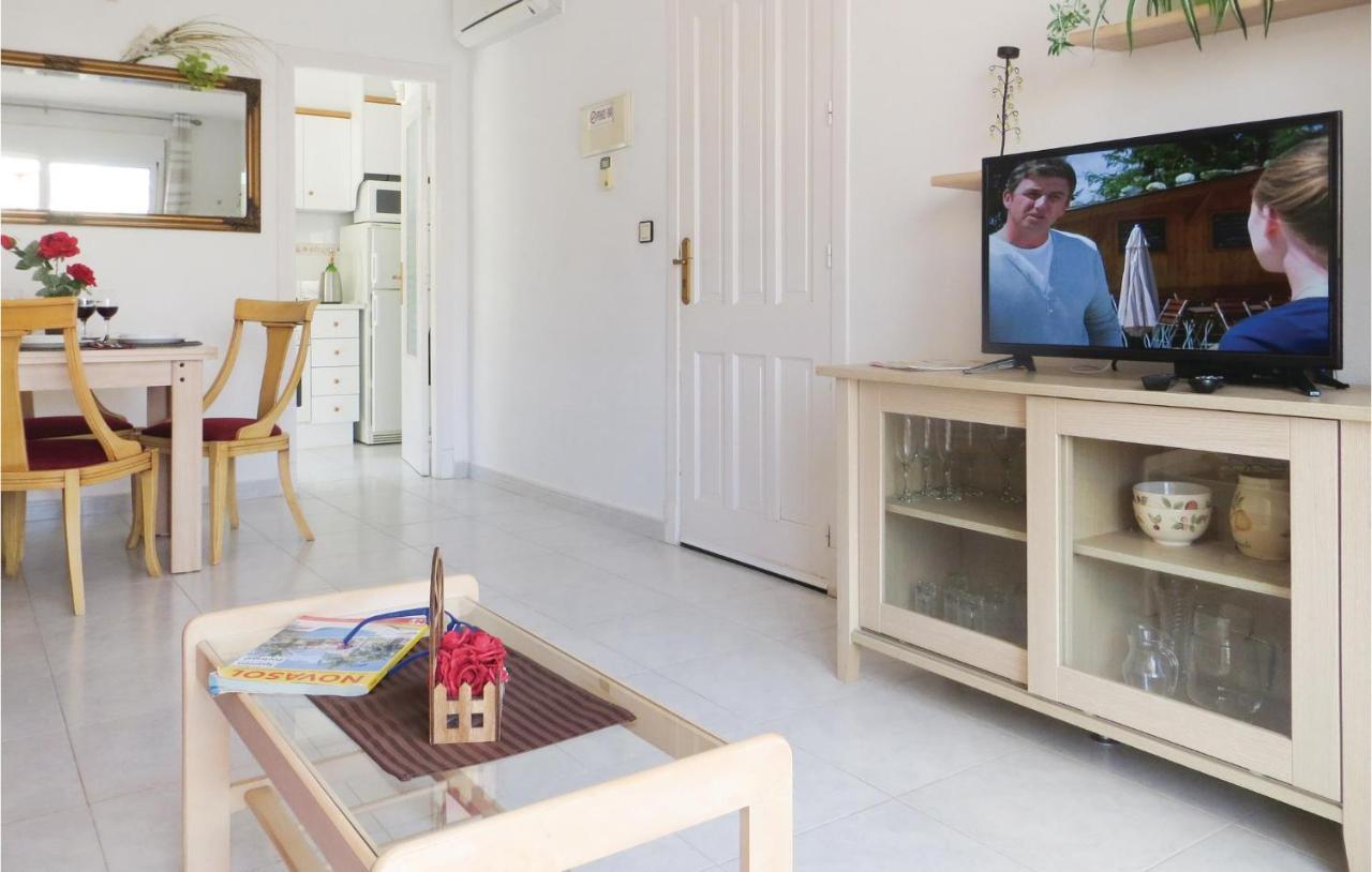 Amazing Apartment In Torrevieja With Kitchen Exteriör bild